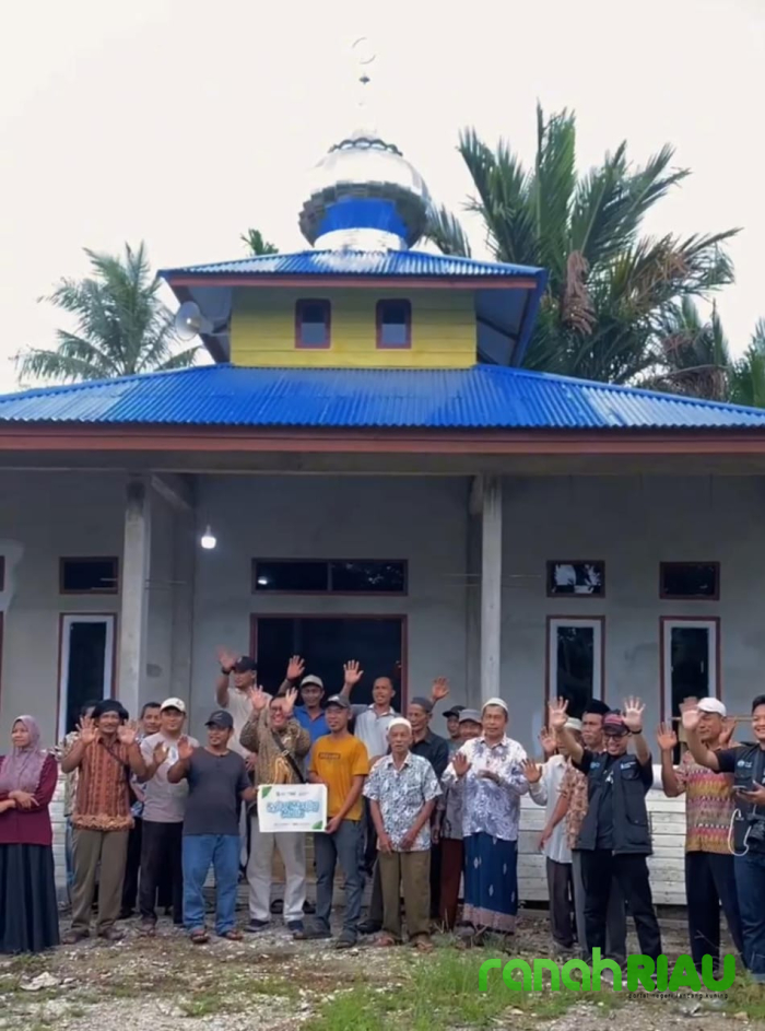 DMI Meranti dan Yayasan Amal Mulia Salurkan Bantuan untuk Mushalla Raudhatul Jannah