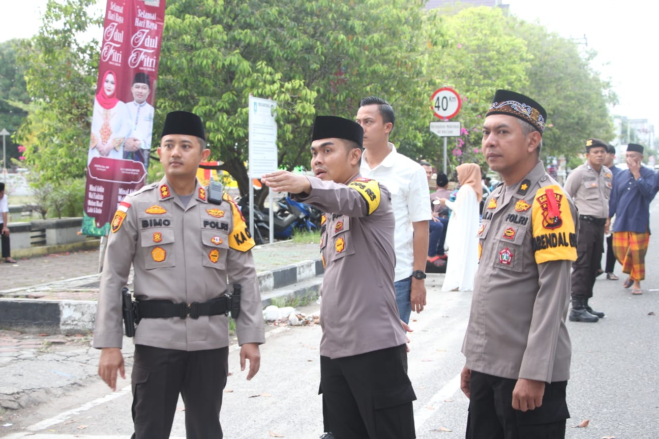 Polres Bengkalis Berikan Pengamanan Kepada Masyarakat Untuk Ibadah Sholat Eid