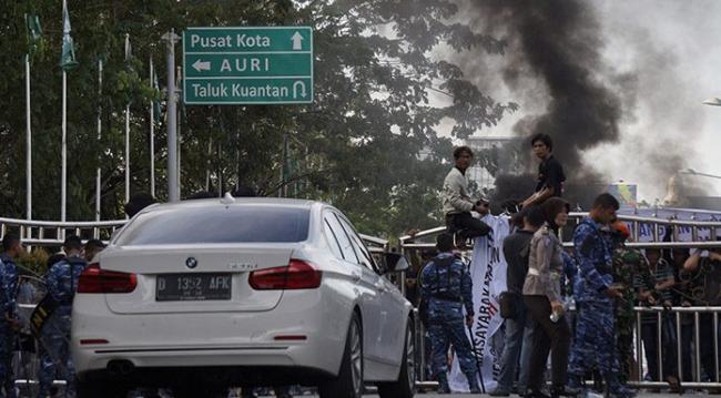 General Manager Bandara SSK II : Aksi Tolak Neno Warisman tidak mempengaruhi aktifitas Bandara