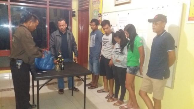 Polsek Kuantan Mudik Amankan Pemilik, Pengunjung, dan Pelayan Cafe di Bukit Betabuh