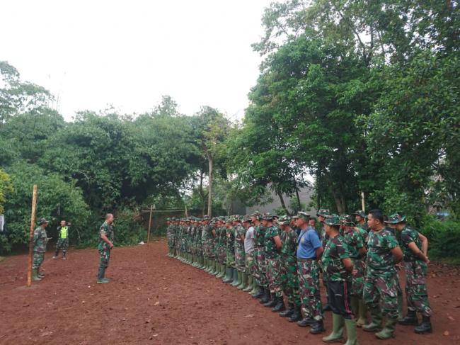 Akhir Pekan, Dansatgas TMMD Kodim 0507/Bekasi Berikan Pengarahan Personel