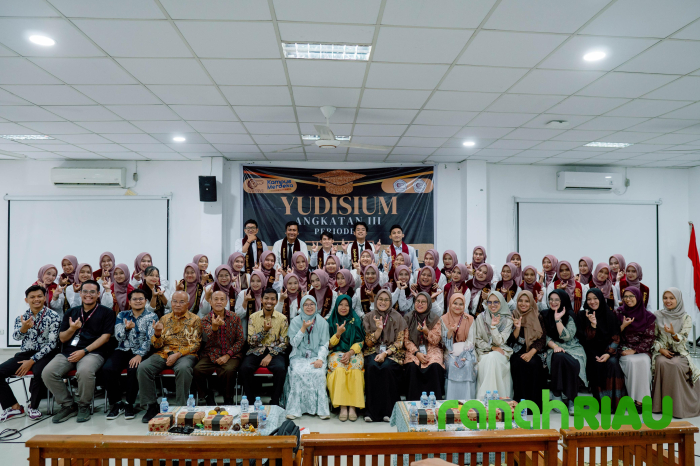 Yudisium Perdana, Prodi Sarjana Farmasi Wisuda 29 Lulusan Pertama dalam masa studi 3,5 Tahun