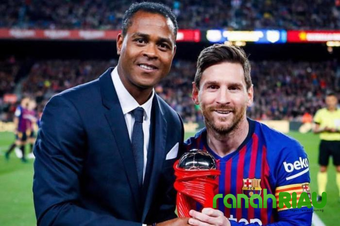 3 Fakta Unik Karier Sepak Bola Kluivert yang bakal Tukangi Timnas Indonesia