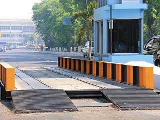 Dishub Riau Hentikan Operasional 5 Jembatan Timbang