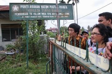 Korban Panti Tunas Bangsa 55 Lansia dan Anak-anak