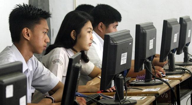 Inilah 27 Sekolah di Pekanbaru Laksanakan UN Berbasis Komputer