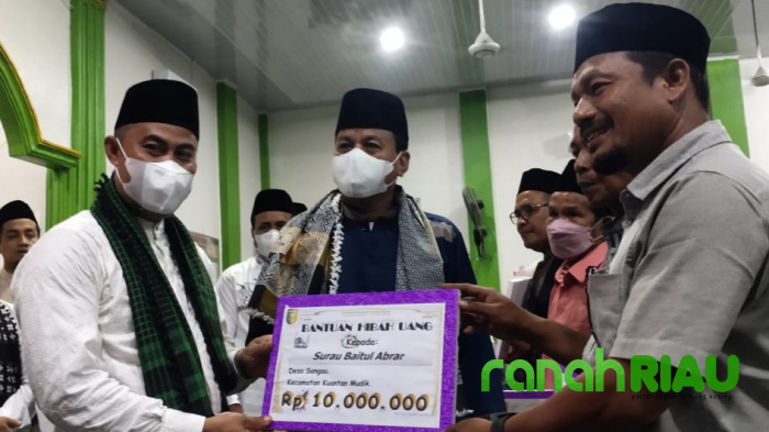 PLT Bupati Gandeng Waka I dan II DPRD Kuansing, Menyapa Masyarakat Kenegerian Cengar