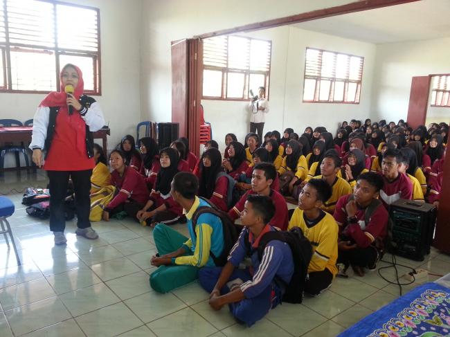  Intsiawati Ayus Gelar Kelas Motivasi, Siswa SMA 1 Bandul Meranti Larut Dalam Tangis