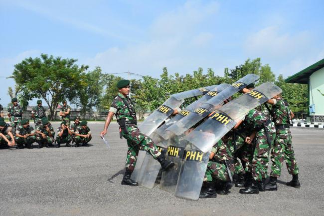 Latihan PHH, Armed 12 Kostrad Bakal Kawal Pelaksanaan Pemilu di Ngawi