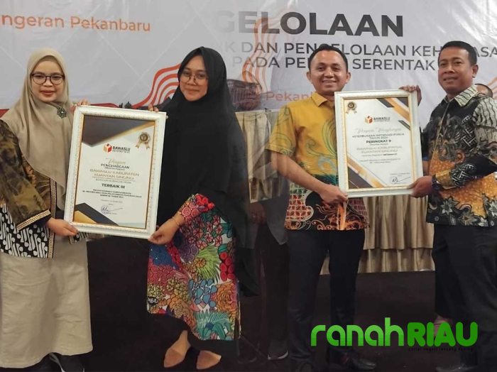 Bawaslu Kuansing raih Penghargaan Kehumasan Hubungan dengan Media