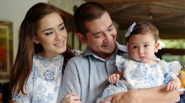 Yasmine Wildblood Ajarkan Tiga Kata Ajaib ke Anak