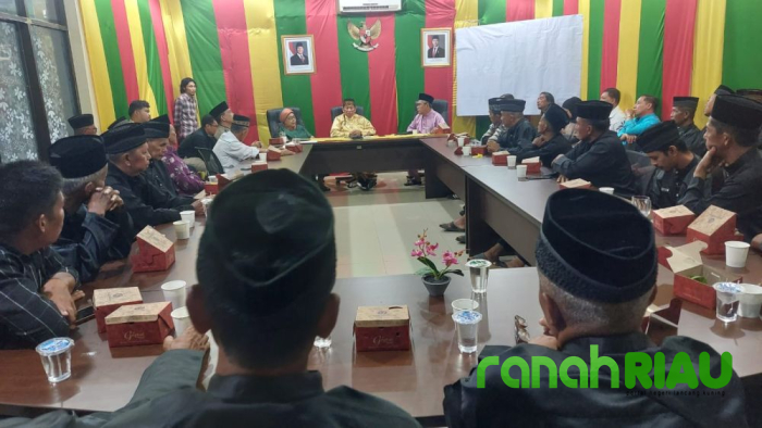 LAMR Sambut Keluh Kesah Puluhan Tokoh Adat dari Luhak Ujung Bukit Kampar Kiri