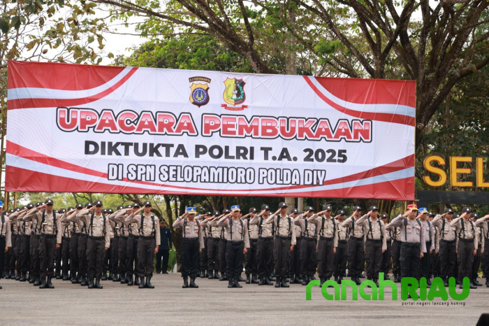 Kapolda DIY Resmikan Gedung Olahraga SPN Selopamioro