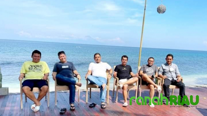 Dikritisi Netizen, Foto Sejumlah Pejabat Kuansing Malah Semakin Menantang di Mandalika