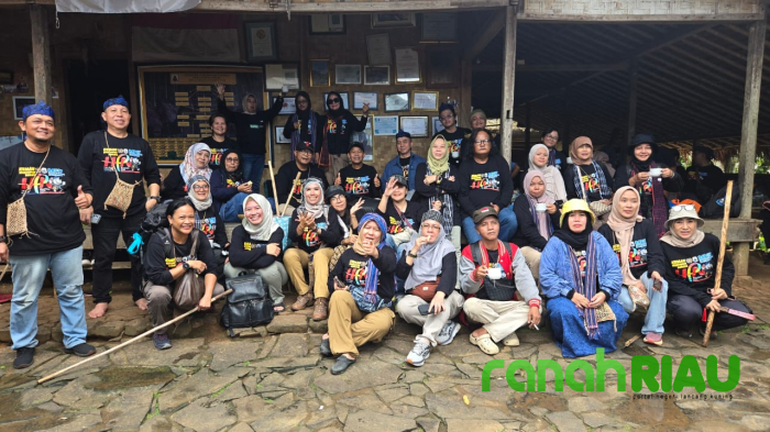 Belajar Mencintai dari Baduy: Ketika Wartawan Menanggalkan Ego, Menyimak Alam dan Nurani