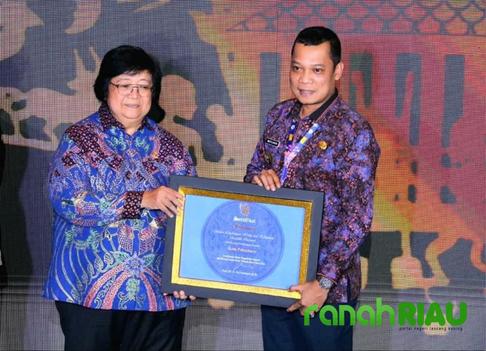 Pekanbaru Terima Sertifikat Adipura dari Menteri LHK