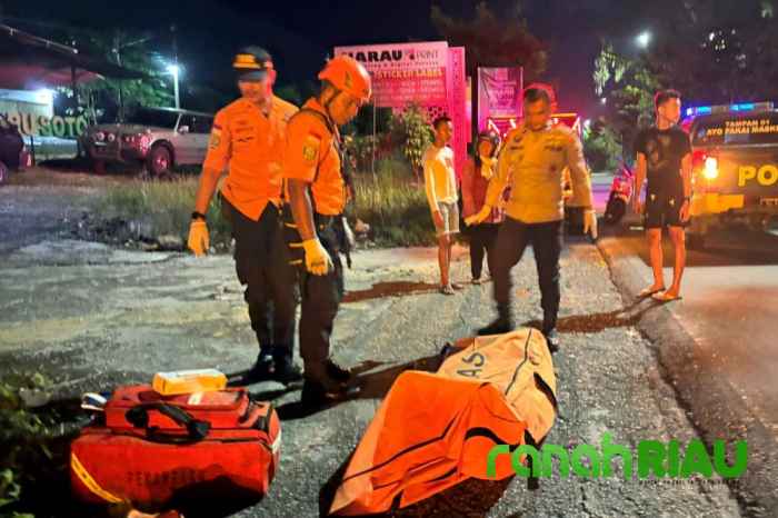 Ditemukan Tak Bernyawa didalam Reklame Neon Box, Kematian Pria ini diselidiki Polsek Bina Widya