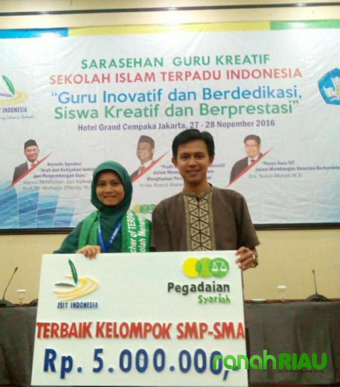   Pembuatan Media Pembelajaran Kreatif Produktif Nested Model pada Konsep Harmonik sederhana