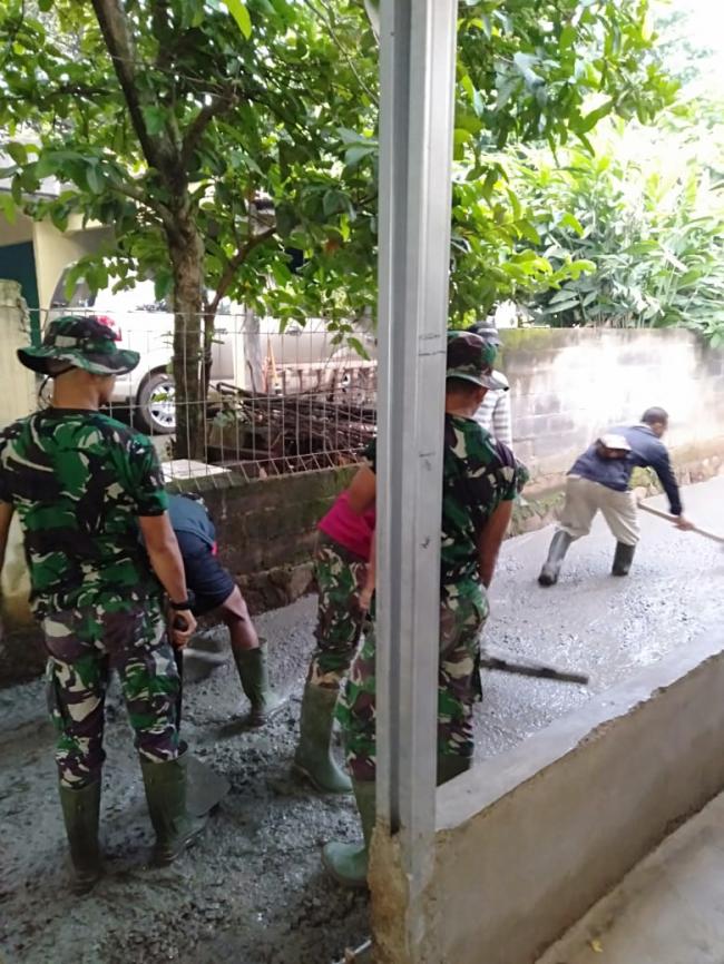 Satgas TMMD & Warga Selesaikan Pengecoran Jalan Kai Utan