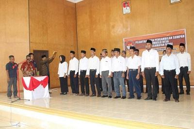 Pesan Ini Tegas Disampaikan Ketua Panwascam Benai Usai Lantik 16 Panwaslu...