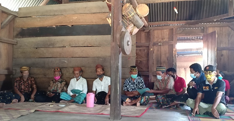 Pelaku penembakan Burung Sikep Madu dijatuhi Hukuman Adat