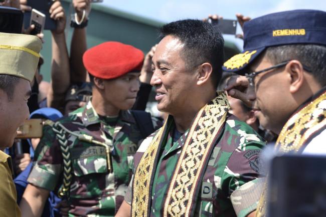 Resmi, Lanudad Gatot Soebroto Membuka Penerbangan Komersial