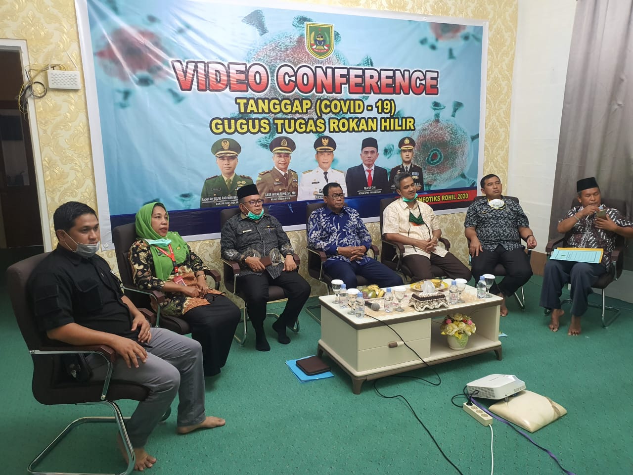 Rakor bupati Rohil lewat video conference