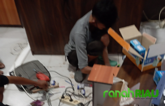 Pekerjaan Proyek Interior Disdagprin Bengkalis, Ini Klarifikasi dari PPTK