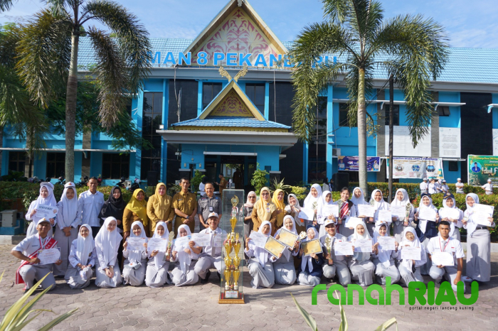 Perpisahan Murid SMAN 8 : Walimurid keluhkan biaya Prom Night, Kepala Sekolah bilang Tak Tahu