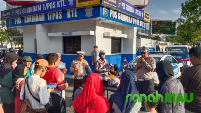 Ditlantas Polda Riau Gelar Kampanye Keselamatan Berlalu Lintas di Area CFD Pekanbaru