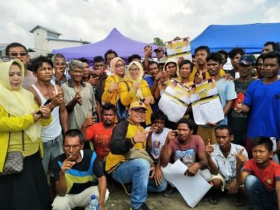 Arsyadjuliandi Rachman Beri Bantuan Untuk Koban Kebakaran di Desa Bekawan Kecamatan Mandah