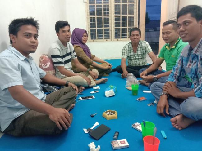 Sambangi Sekretariat IWO, Humas Pemkab Kuansing Ajak Wartawan Tingkatkan Komunikasi.