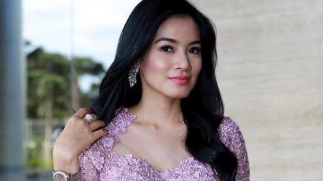 Titi Kamal Kembali Isi Soundtrack Film