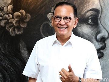 Roy Marten Tetap Luangkan Waktu untuk Istri