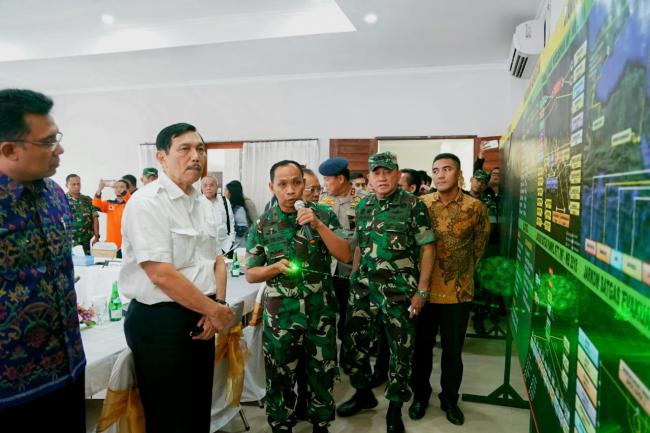 Menko Luhut meninjau simulasi pengamanan pertemuan IMF-Bank Dunia