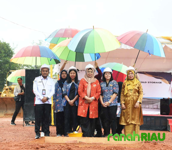 Peletakan Batu pertama PT Bintan Intan Gemilang dihadiri oleh Dewi Kumalasari Ansar