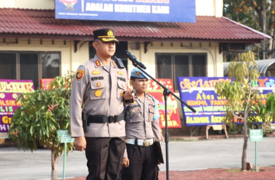 Bentuk Apresiasi, Kapolres Bengkalis Beri Penghargaan pada Personil Berprestasi