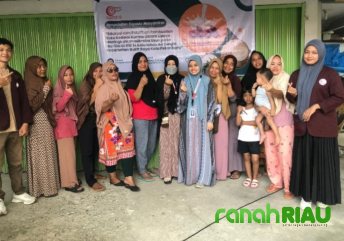 Edukasi dan Pelatihan Pembuatan Susu kurma untuk tingkatkan Mikroba bagi Masyarakat RW 14 Air Dingin