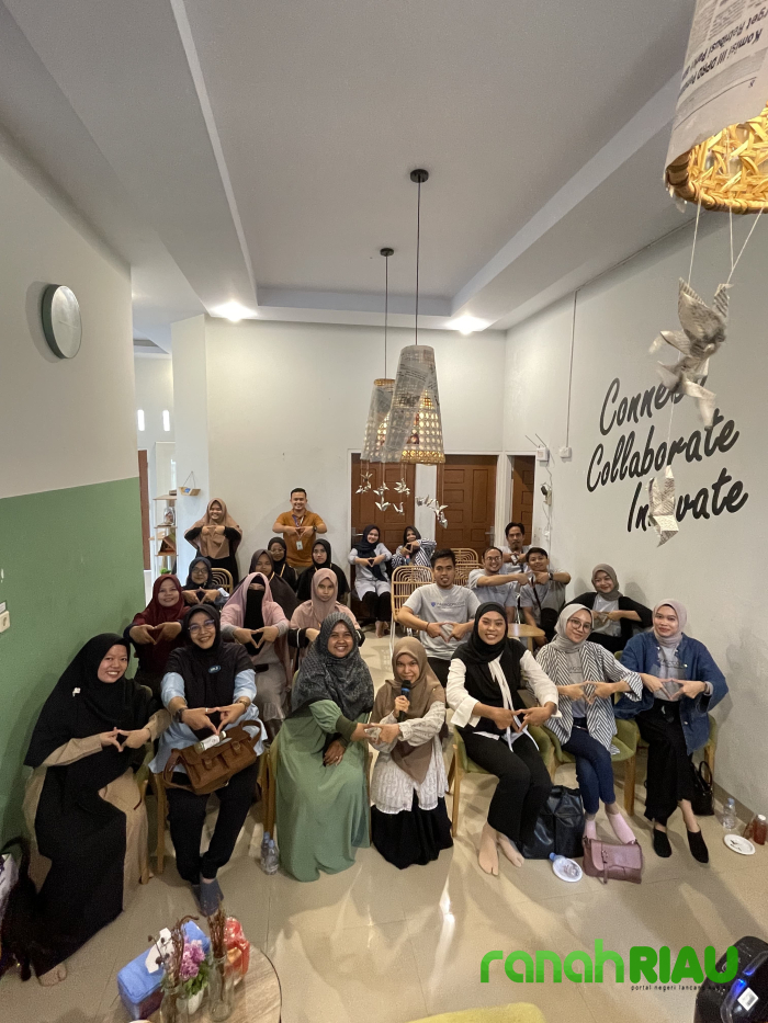 Paragon Technology and Innovation DC Pekanbaru dan DT Peduli Riau salurkan Program UMKM Unggul