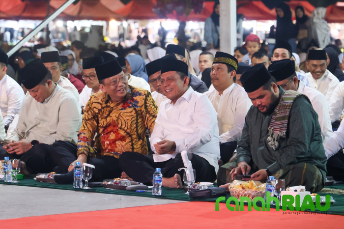 Maulid Nabi Muhammad, Ribuan masyarakat Tanjung Pinang padati Pelataran Gurindam 12 