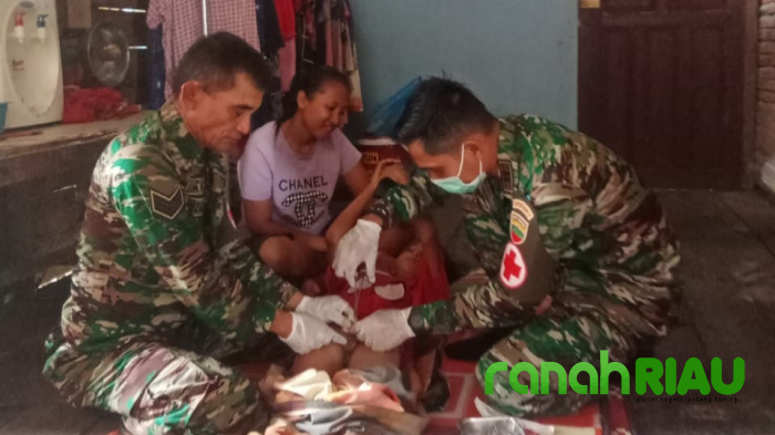 Kodim 0321/Rohil Gandeng Polkes Hesti Wira Sakti Gelar Tim Kesehatan Mobile dan Pengobatan Gratis