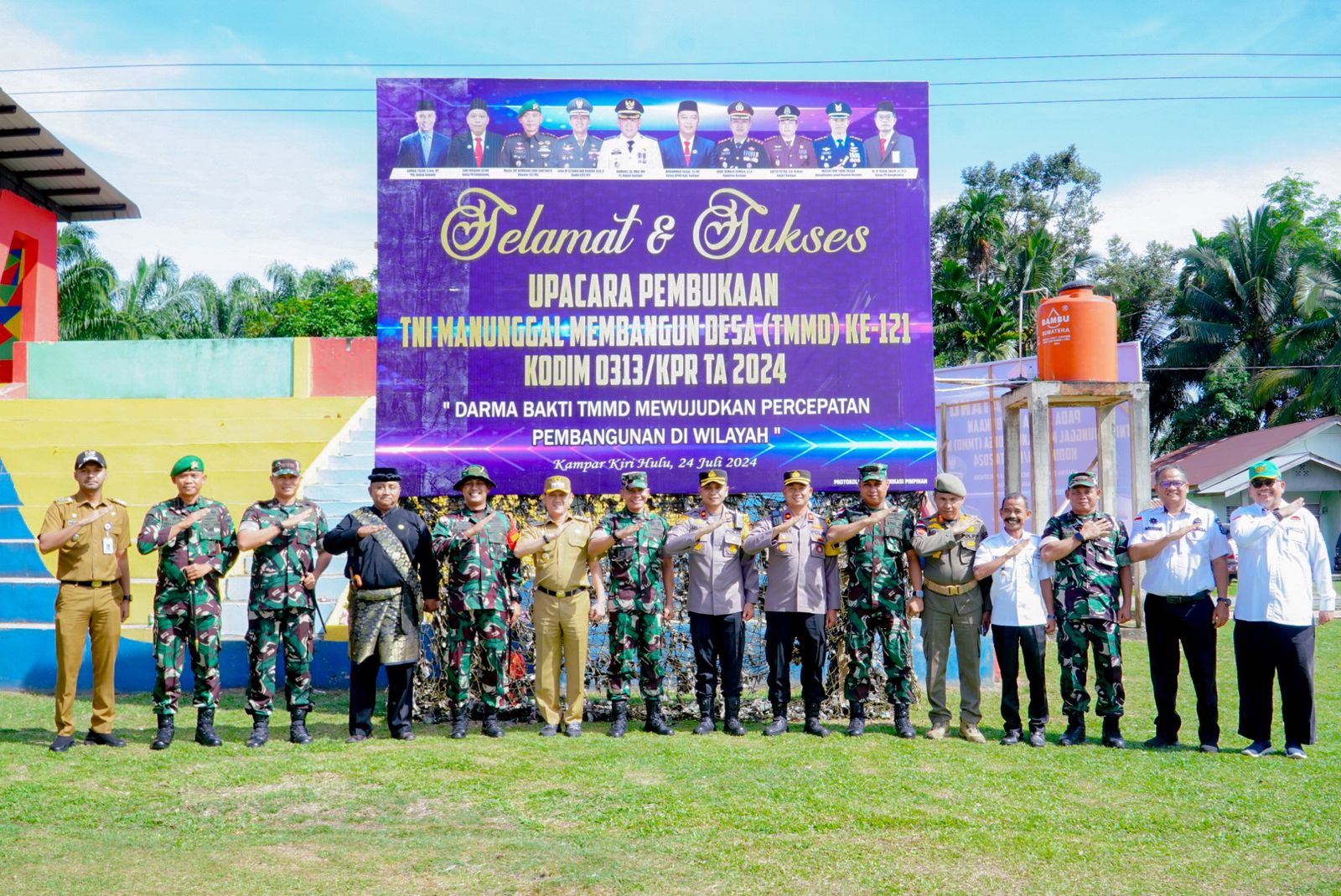 TMMD Ke-121 Kodim 0313/KPR di Desa Tanjung Belit Selatan resmi dimulai