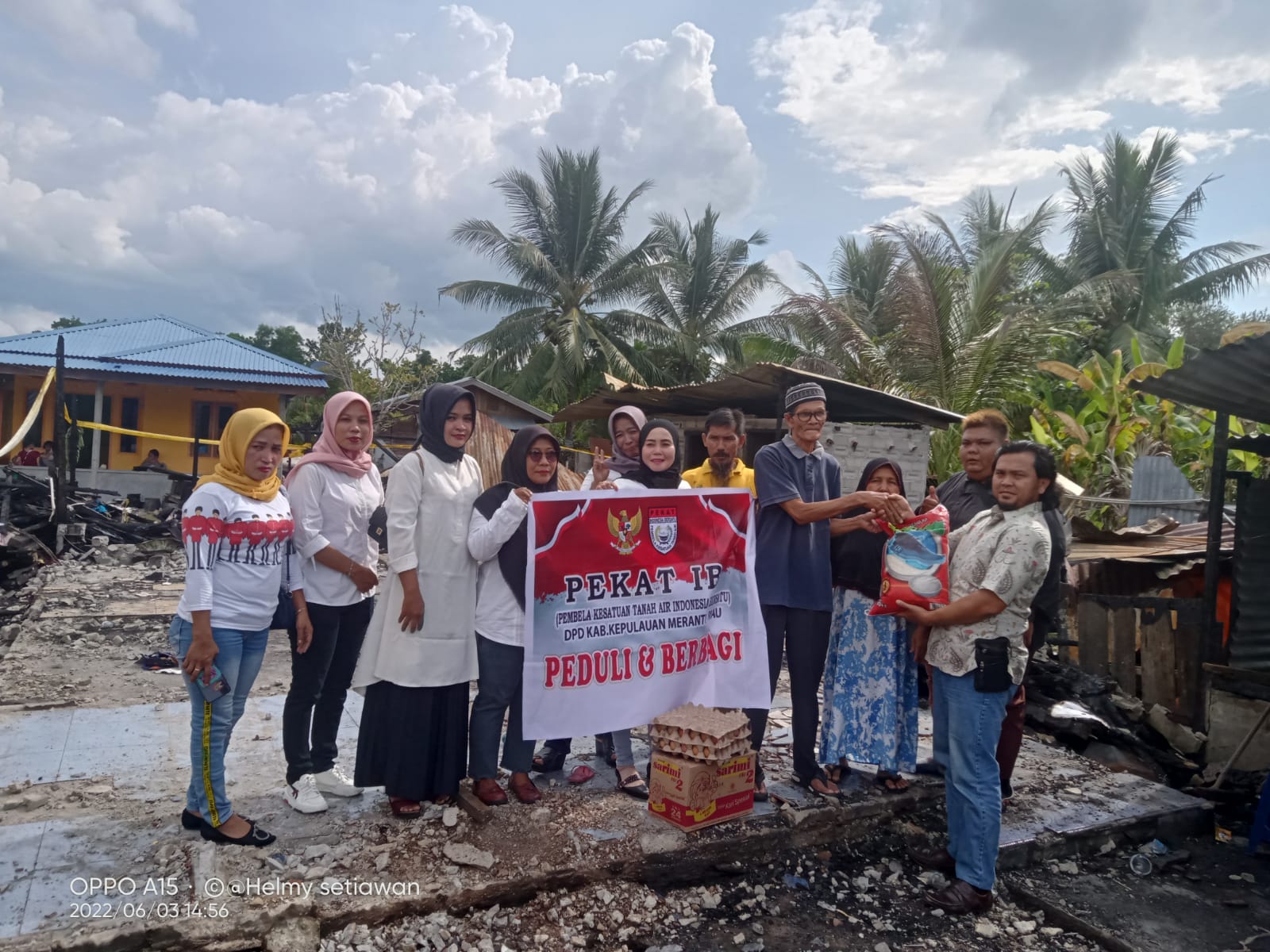 DPD Pekat IB Meranti Giat Sosial, Jamal Haru Senang berkaca-kaca