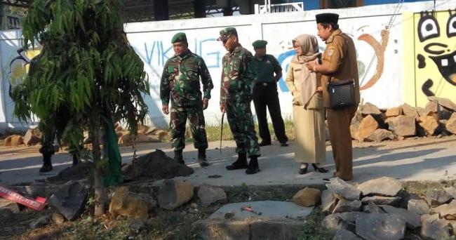 Cek Lapangan "TMMD Kalikondang", Dandim Minta Prajurit Tingkatkan Semangat