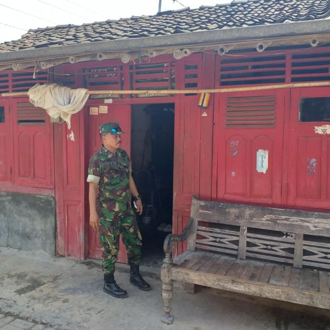  Pastikan Bedah Rumah Sehat, Danramil Suradadi Cek Lokasi  