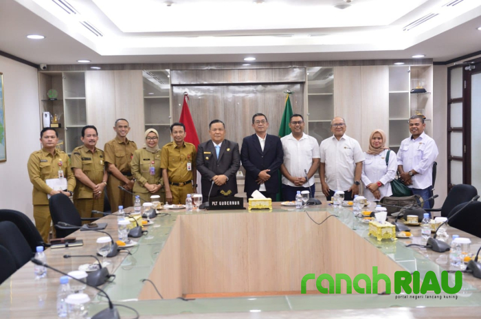 Fiskal Riau Tertekan, SF Hariyanto Janji Bantu PWI: Nanti Kita Carikan Jalannya