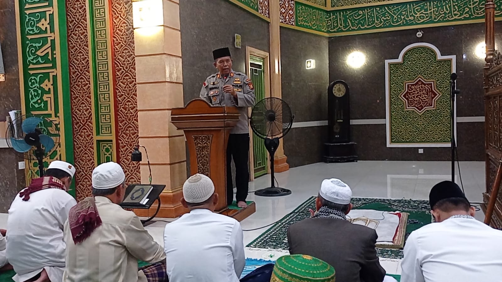 Hindari Politik Panas, Kapolsek Reteh Bersama Tokoh Agama Gelar Musyawarah