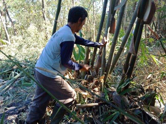 Warga Tebas Bambu Untuk PJL