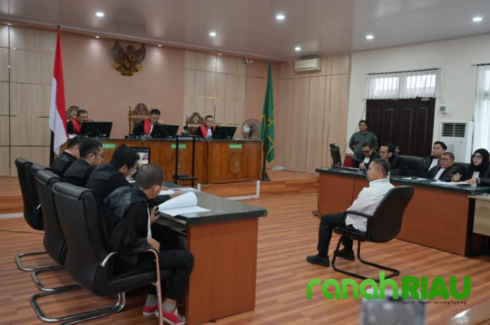 Sidang Abdul Wahid disorot: Perbedaan Kesiapan Jaksa dan Pembela Jadi Perbincangan
