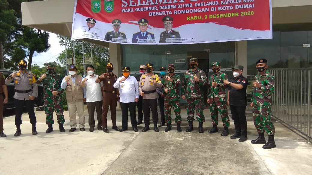 Kapolda Riau Bersama Forkopimda Lakukan Peninjauan TPS Di Rohul Dan Dumai